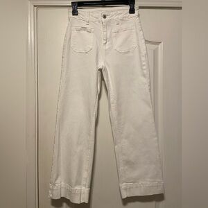XS stretchy white cropped jeans